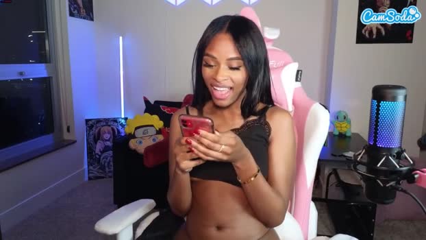 lovenzia CamSoda 30-05-2023