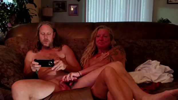voyageristiccouple  25-06-2023