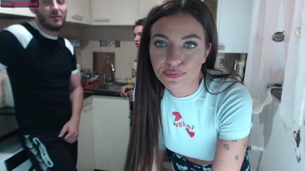 maya_and_guests  27-06-2023
