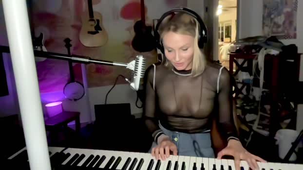 kaileeshy  17-07-2023