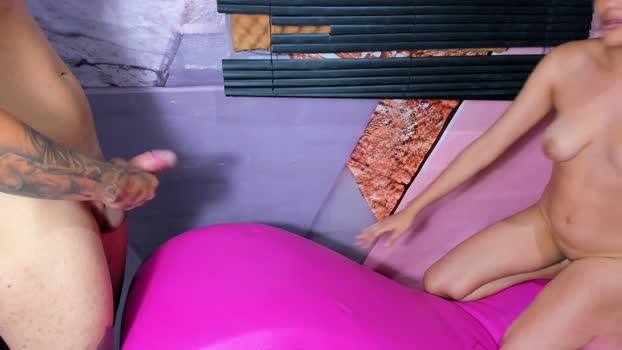 hot_couple50  04-08-2023