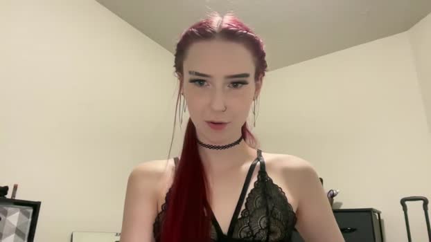 petite_scarlettt  05-08-2023