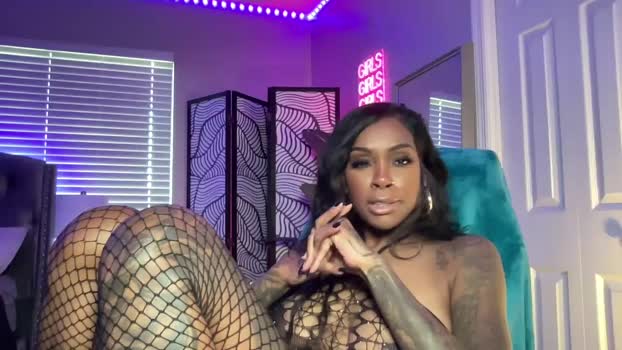 tatted_vixen  08-08-2023