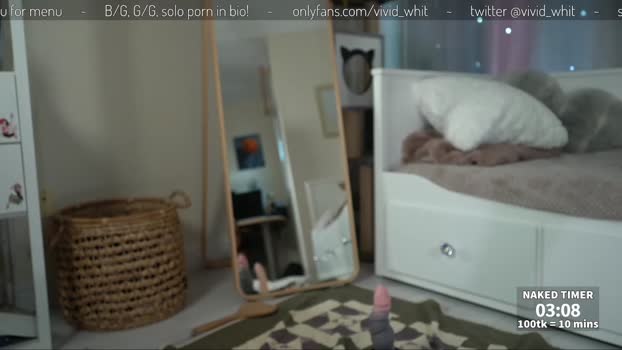vivid_whit  10-08-2023