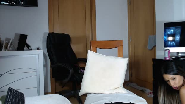 sofia_hot4  27-09-2023