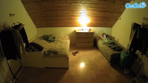 voyeurcam-julmodels-greybed-3 CamSoda 11-10-2023