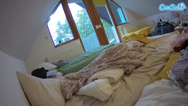 voyeurcam-julmodels-bed-2 CamSoda 15-10-2023