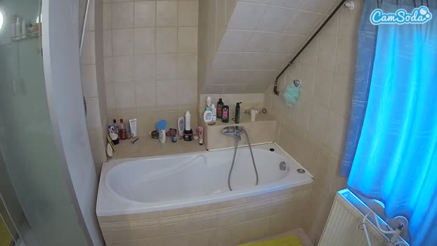 voyeurcam-julmodels-bath-2nd-1 CamSoda 16-10-2023