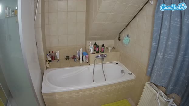 voyeurcam-julmodels-bath-2nd-1 CamSoda 16-10-2023
