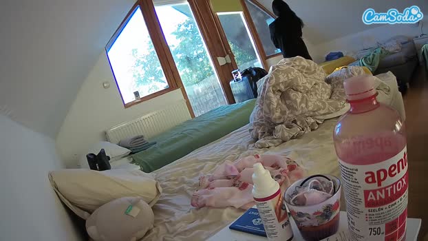 voyeurcam-julmodels-bed-2 CamSoda 16-10-2023