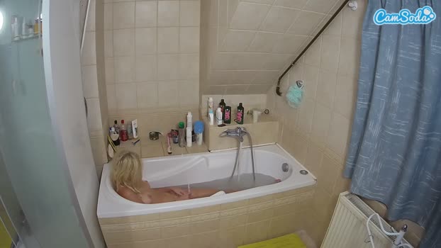 voyeurcam-julmodels-bath-2nd-1 CamSoda 17-10-2023