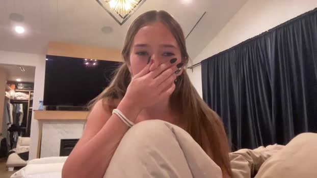 avababexoxo  21-10-2023