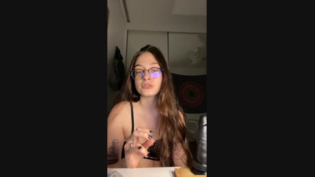 victorialencar  15-11-2023