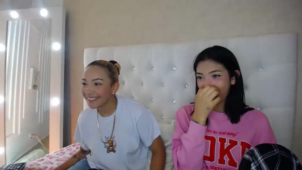 mia_and_madison  23-11-2023