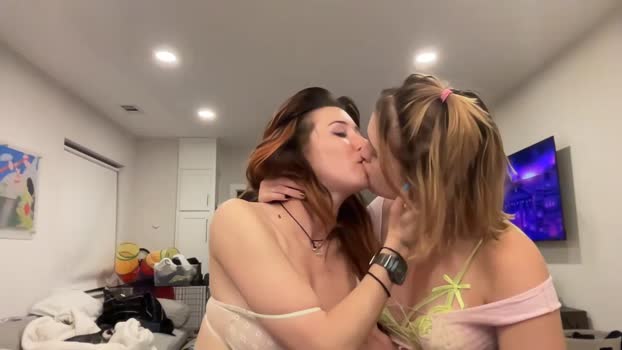sluttylilsister 09-12-2023