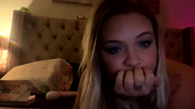 tayweird 12-01-2024