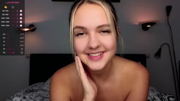 beverly_hillls Chaturbate 25-03-2024 Females