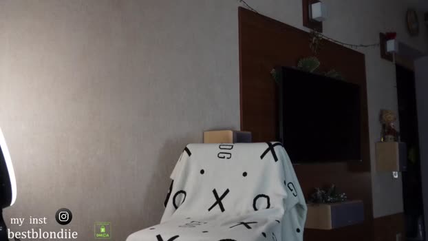 bestblondiiecb Chaturbate 24-04-2024 Females