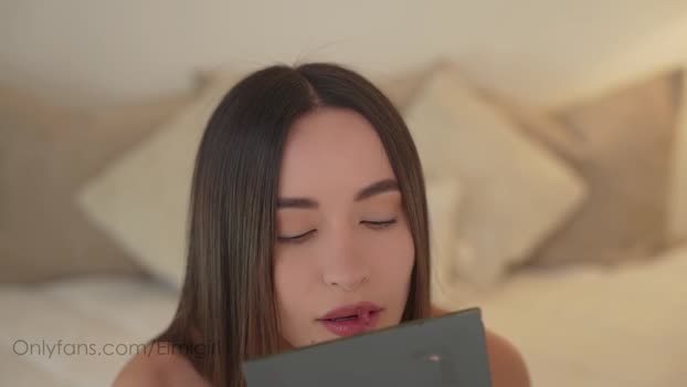 emyii Chaturbate 27-05-2024 Females