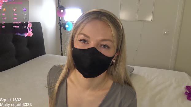 blondehottiek Chaturbate 15-07-2024 Females