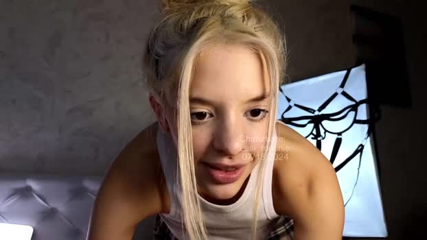 lesi_moonie Chaturbate 19-07-2024 Females