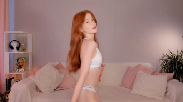 leahsthetics Chaturbate 25-07-2024 Females