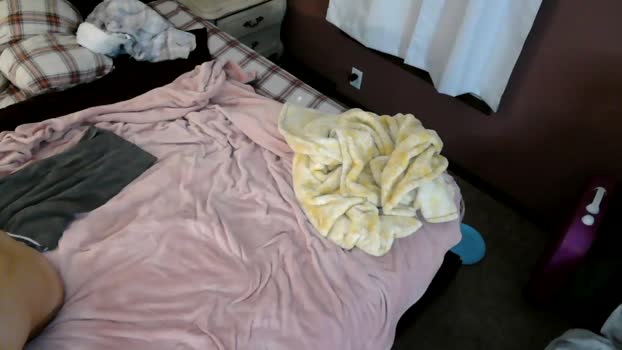 udesire25 legs Webcam SHOW @ Chaturbate 08-10-2024
