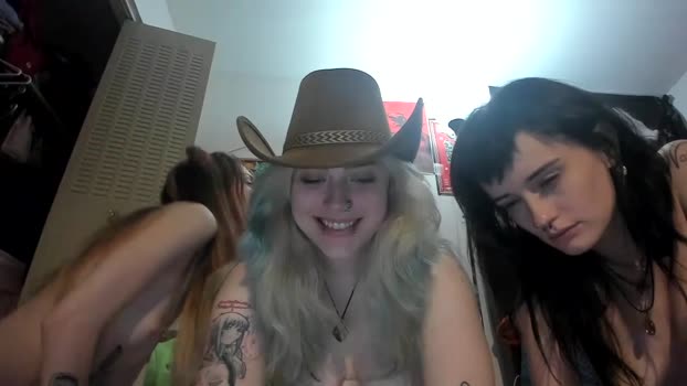 snowxbunny1228 kissing Webcam SHOW @ Chaturbate 10-10-2024