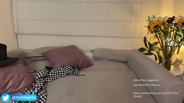 sweet_littleee suckcock Webcam SHOW @ Chaturbate 12-10-2024