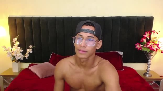 soft_attraction naked Webcam SHOW @ Chaturbate 23-10-2024