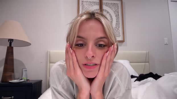 ashleypelosi fuckface Webcam SHOW @ Chaturbate 27-10-2024