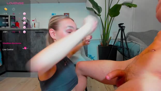 wladilia amateur Webcam SHOW @ Chaturbate 26-10-2024