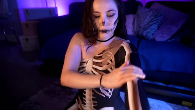 littlee33 deepthroa Webcam SHOW @ Chaturbate 28-10-2024