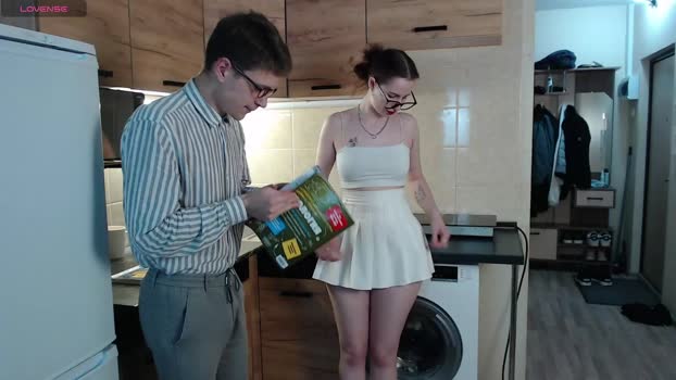 renae_tom deepthroa Webcam SHOW @ Chaturbate 28-10-2024