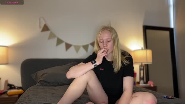 wendyoliver lush Webcam SHOW @ Chaturbate 29-10-2024