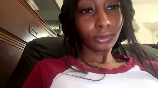 xsneakycouple fuckass Webcam SHOW @ Chaturbate 29-10-2024