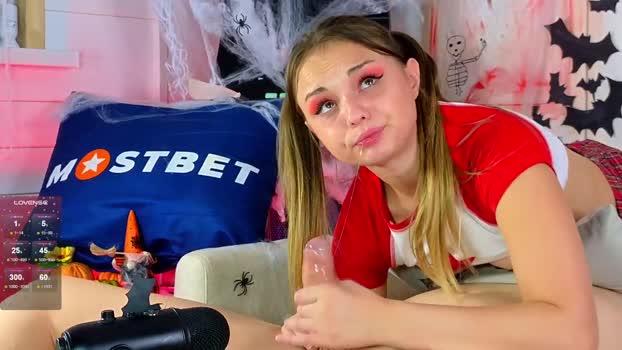 misss_viki suckshow Webcam SHOW @ Chaturbate 31-10-2024