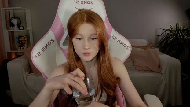 leahsthetics Video Webcam SHOW @ Chaturbate 04-11-2024