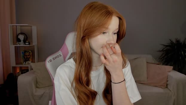 leahsthetics sweet Webcam SHOW @ Chaturbate 05-11-2024