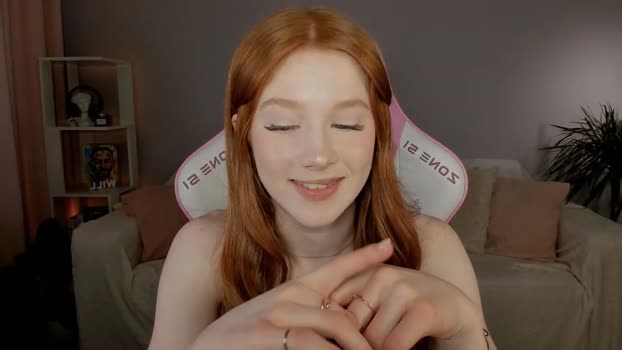 leahsthetics wet Webcam SHOW @ Chaturbate 06-11-2024