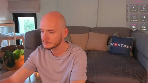 maypeach spank Webcam SHOW @ Chaturbate 07-11-2024