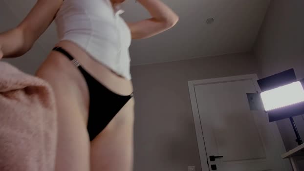 leahsthetics legs Webcam SHOW @ Chaturbate 17-11-2024