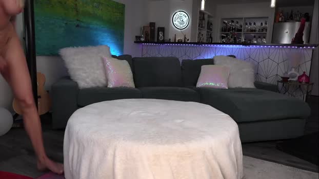 playtimewithv kiss Webcam SHOW @ Chaturbate 16-11-2024