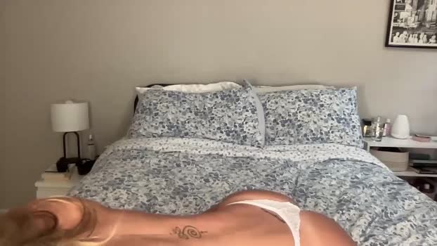 leah_luxxh fingering Webcam SHOW @ Chaturbate 17-11-2024