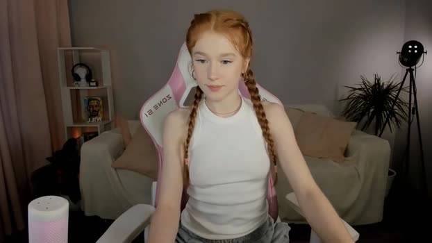 leahsthetics sex Webcam SHOW @ Chaturbate 17-11-2024