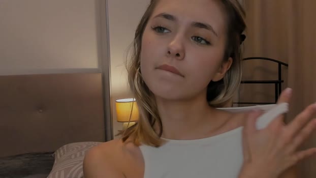 mildredgarrett big Webcam SHOW @ Chaturbate 19-11-2024