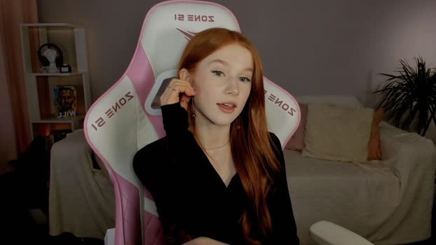 leahsthetics strip Webcam SHOW @ Chaturbate 22-11-2024