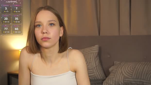 dorettafreestone toys Webcam SHOW @ Chaturbate 25-11-2024