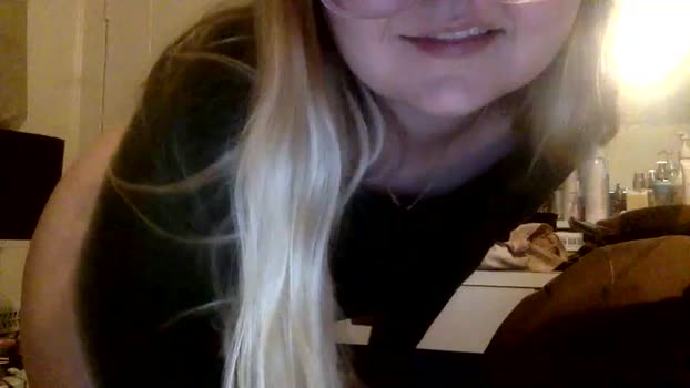 momylover_ show Webcam SHOW @ Chaturbate 25-11-2024