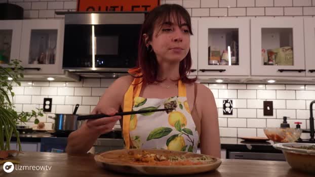 lizmreow show Webcam SHOW @ Chaturbate 28-11-2024